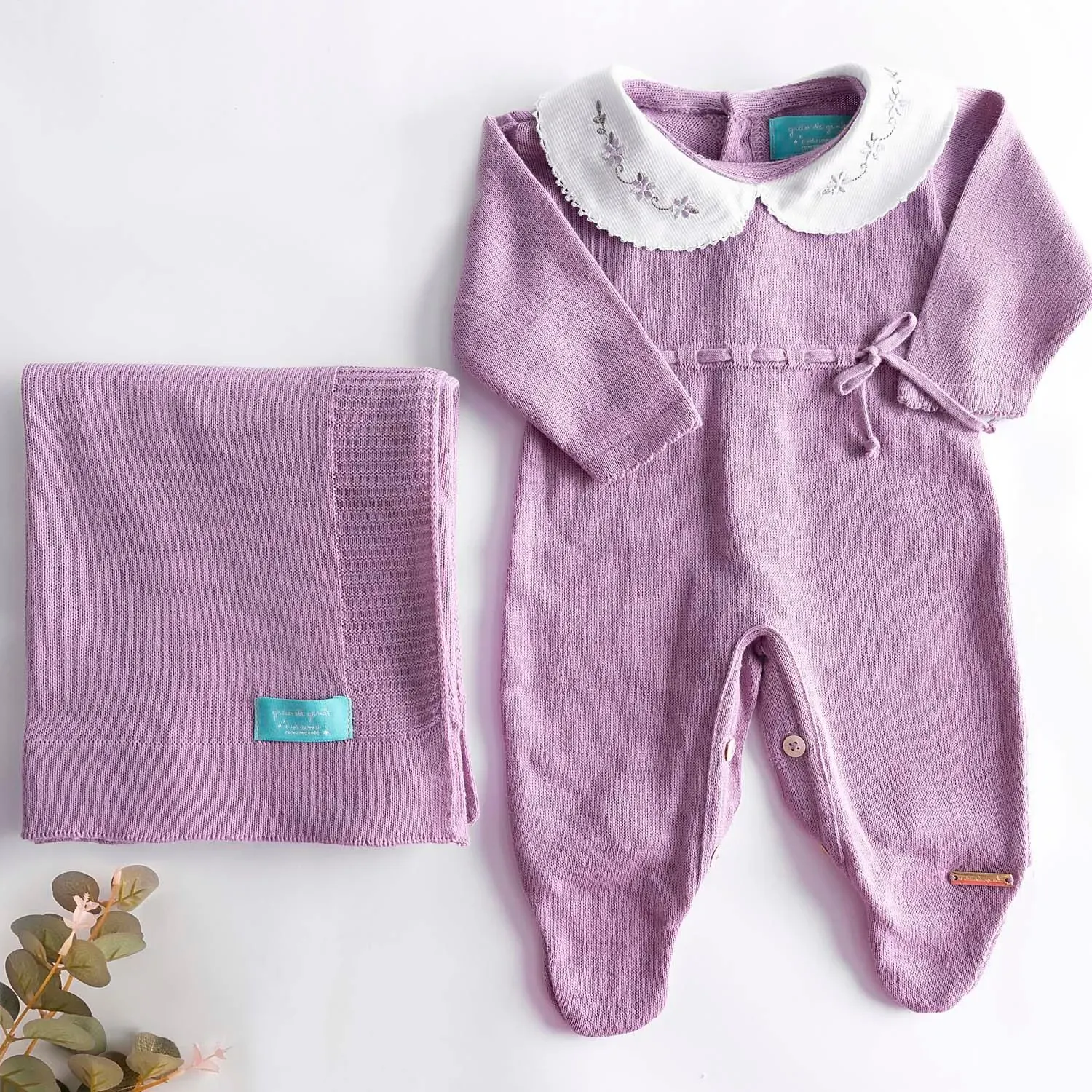 Saída Maternidade Tricot Lilás Com Gola 02 Peças	