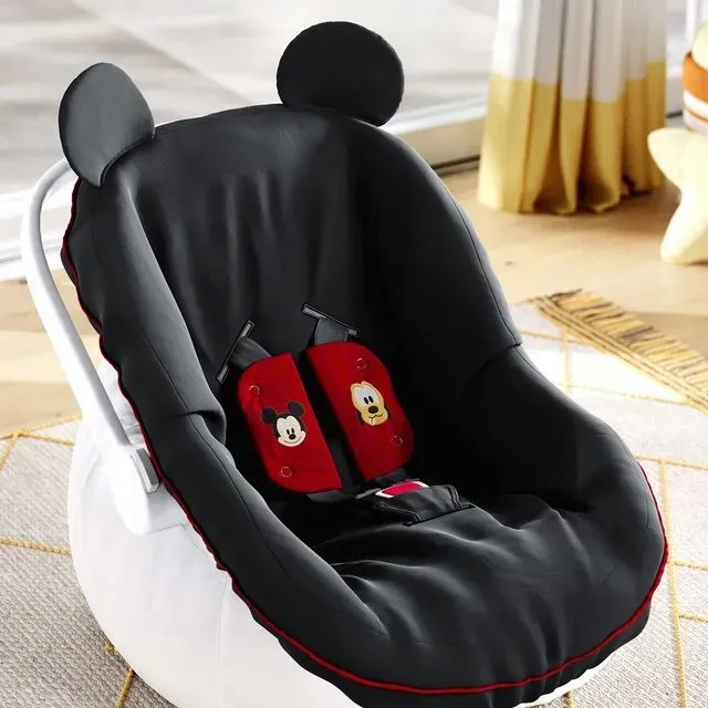 Capa de Bebê Conforto Amiguinhos Turma do Mickey