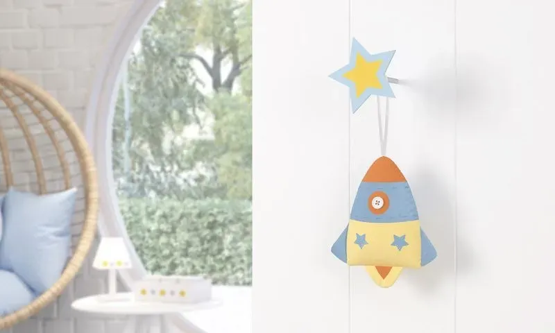 Enfeite para Puxador Foguete Patchwork Azul